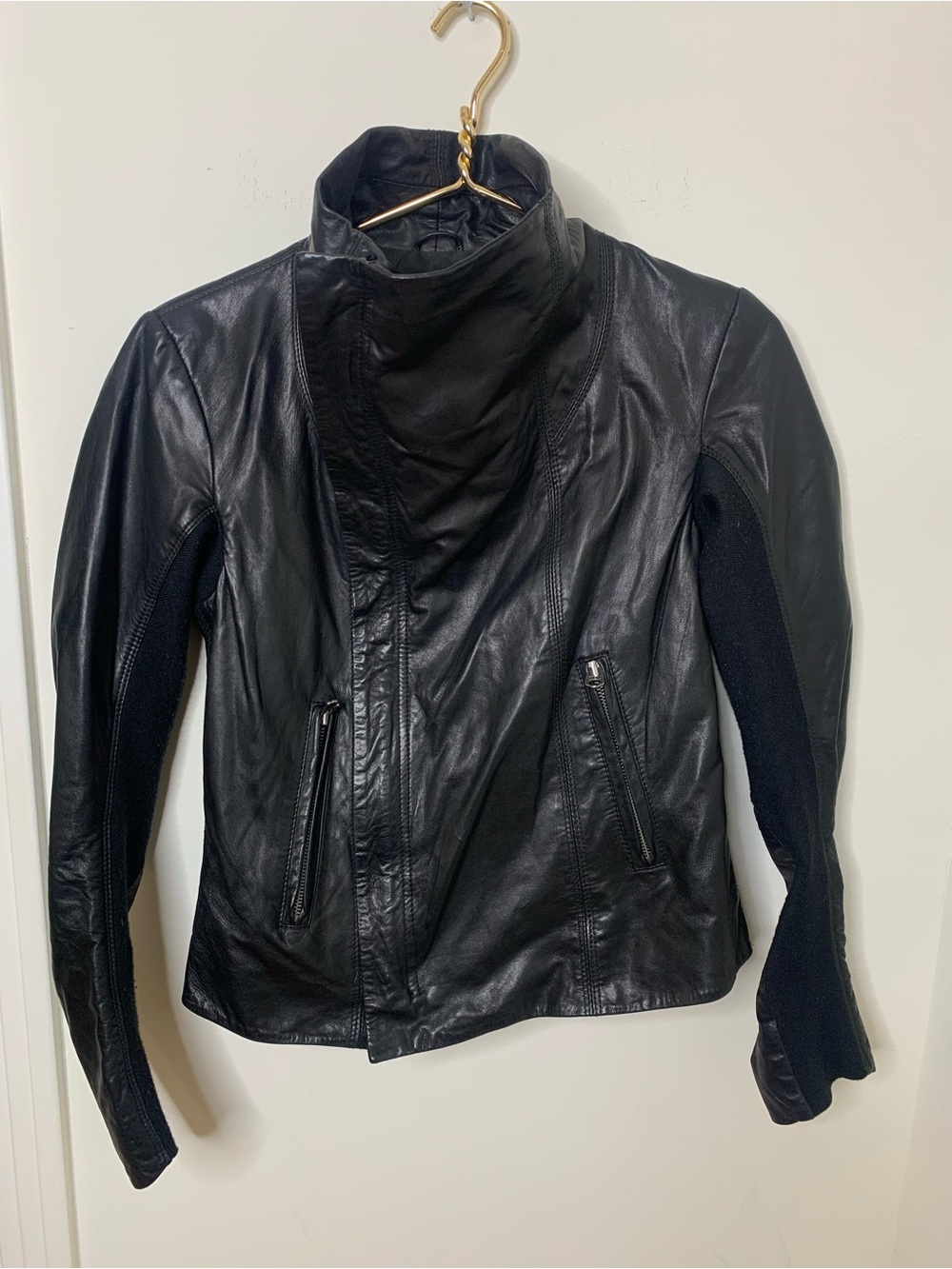 JUNE leather jacket sz medium Women's Black moto Asymmetric Zip Jacket